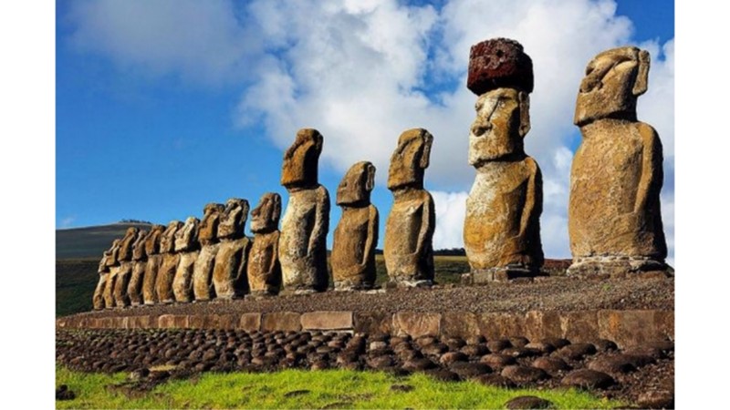 SCULPTURES ON THE WORLD HERITAGE LIST ARE DAMAGED!