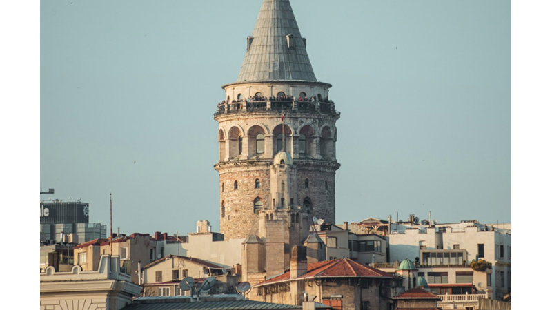 NASIL TÜRK OLUNUR?: YEMESİ, İÇMESİ, GİYİNMESİ, GEZMESİ VE SEVGİSİ İLE NASIL TÜRK OLUNUR?
