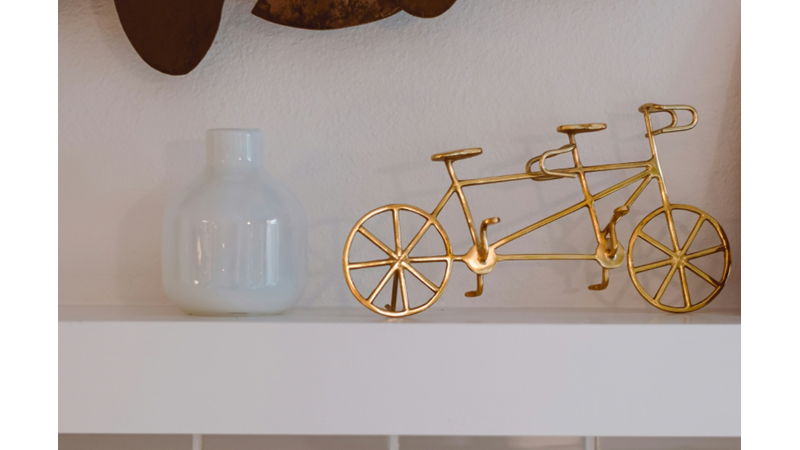 DEKORASYONUNUZDA EKSİK BİR PARÇA VARMIŞ GİBİ HİSSEDİYORSANIZ O TAMAMLAYICI PARÇA İŞTE BU İÇERİKTE!: METAL BİSİKLET