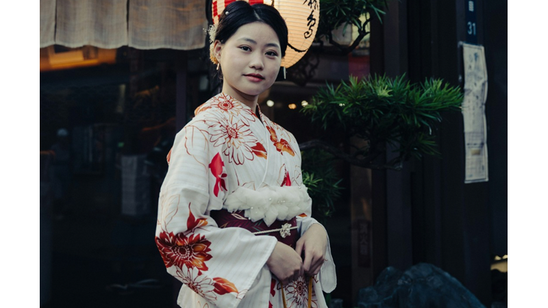 DÜNYAYA BİR DAHA GELSENİZ YİNE Mİ?: KADIN OLMAYI SEVİYOR MUSUNUZ?