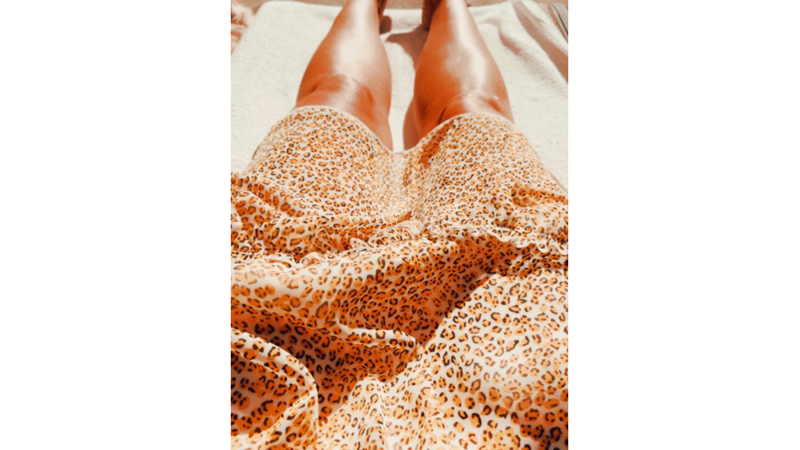 LEOPAR DESENİNİN GÜLEN SURAT GİBİ DURDUĞUNU YENİ FARK ETTİM VE BU ZATEN SEVDİĞİM BİR DESENİ DAHA ÇOK SEVMEME NEDEN OLDU