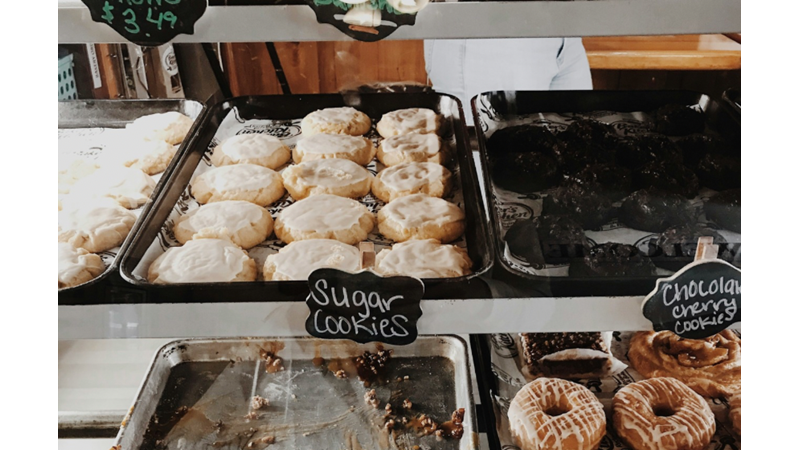 TATLILAR ÇEŞİT ÇEŞİT OLDUĞUNDA HER ÇEŞİTTEN DENEYEN MİSİNİZ YOKSA SEVDİĞİNİZİ YİYENLERDEN MİSİNİZ?