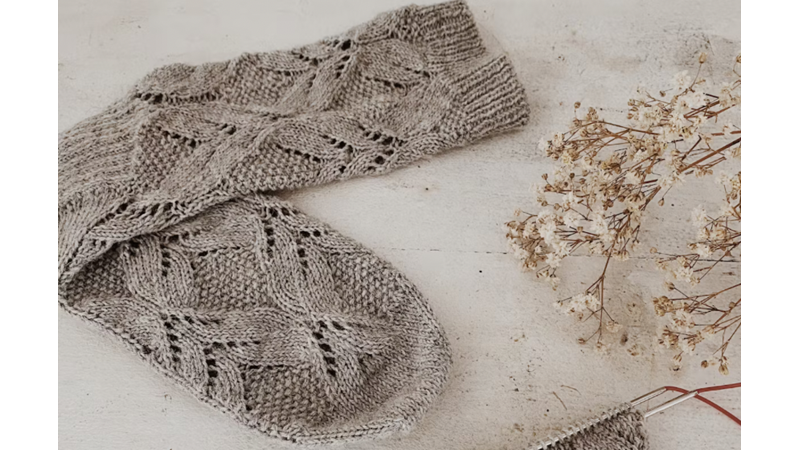 BEN GİYMEYE KIYAMAM HERHALDE: HİÇ ÖRGÜ ÇORAP GİYDİNİZ Mİ?