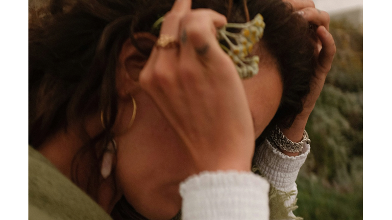 ‘BEN’ ZAMANI GEÇİRMEK İÇİN BAHANE: HAYAT AKIP GİDİYOR VE BİZ GEREKSİZ BİR TON İŞ İLE UĞRAŞIYORUZ