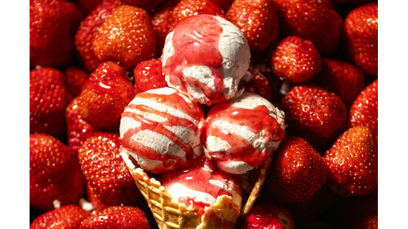 KIŞIN DONDURMA YİYENLERDEN MİSİNİZ YOKSA SOĞUKTA DONDURMA YEDİĞİ GİBİ HASTA OLANLARDAN MI?