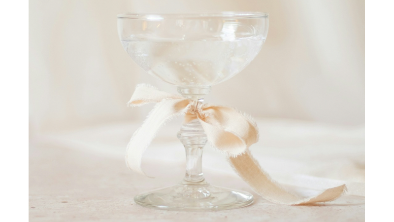 KURDELE İLE DEKORASYONLARIMIZA FARKLI BİR BOYUT KAZANDIRMAYI VE BUNU UCUZ VE BİRÇOK ŞEKİLDE YAPMAYI SEVİYORUM