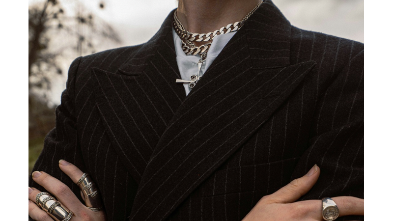 BLAZER CEKETLERDE YİNE YENİ BİR MODEL ÇIKARACAKLAR GİBİ HİSSEDİYORUM AMA HENÜZ DAHA NASIL OLACAĞINA DAİR FİKRİM YOK