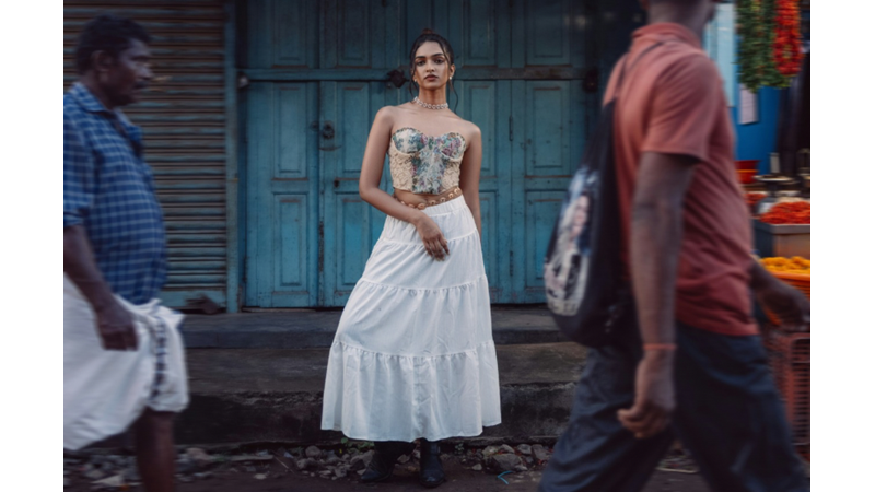 BU SENENİN TRENDİ BEYAZ UZUN BOHEM ETEK KOMBİNİ İLE KARŞINIZDAYIZ!