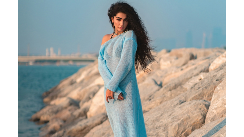 PAREO, GÖMLEK VE TİŞÖRTLERİ GERİDE BIRAKIP PLAJDA TRİKO PLAJ ELBİSESİ GİYMEYE BAŞLADIK AMA SİZCE DE BİR OLMAMIŞLIK YOK MU?