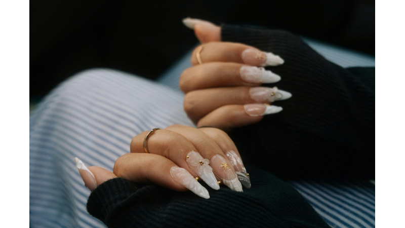 NAIL ARTTAN ZİYADE DAHA MİNİMAL TIRNAKLARA GEÇİŞ YAPTIĞIMIZI FARK ETTİNİZ Mİ?