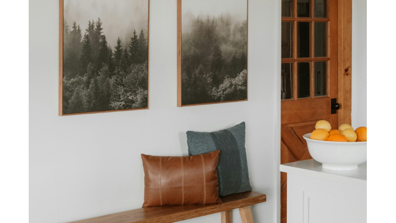 EVİNİZİN GİRİŞİNDE UFAK DOKUNUŞLAR YAPARAK BÜYÜK BİR FARK YARATABİLİRSİNİZ