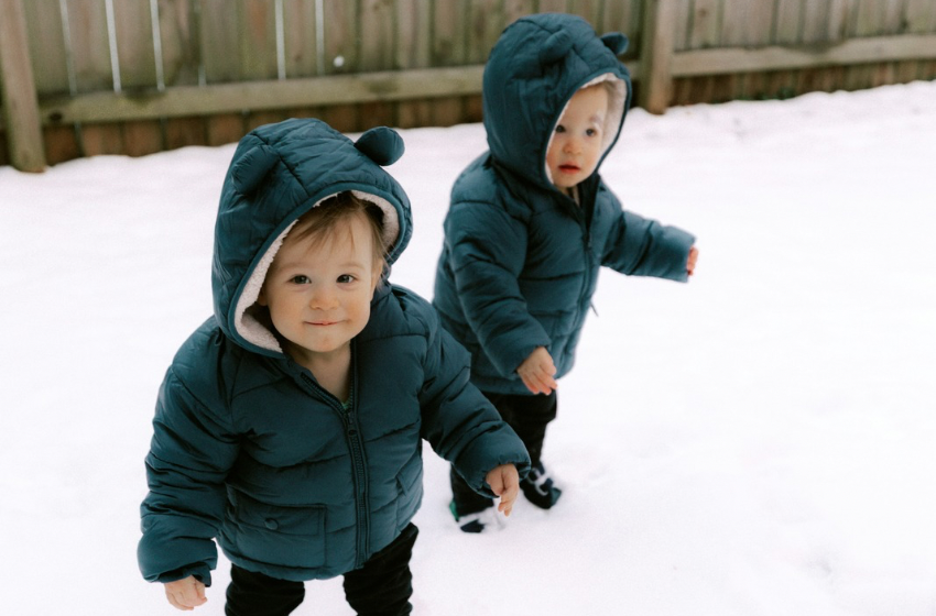 İKİZLERE HEDİYE ALIRKEN AYNI MI YOKSA FARKLI HEDİYELER Mİ ALIRSINIZ? YOKSA AYNI HEDİYENİN FARKLI VERSİYONLARINI MI?