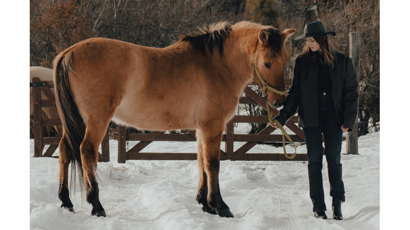 SİYAH SEVERLERE SONBAHARDAN KIŞA GEÇİŞ KOMBİNİ