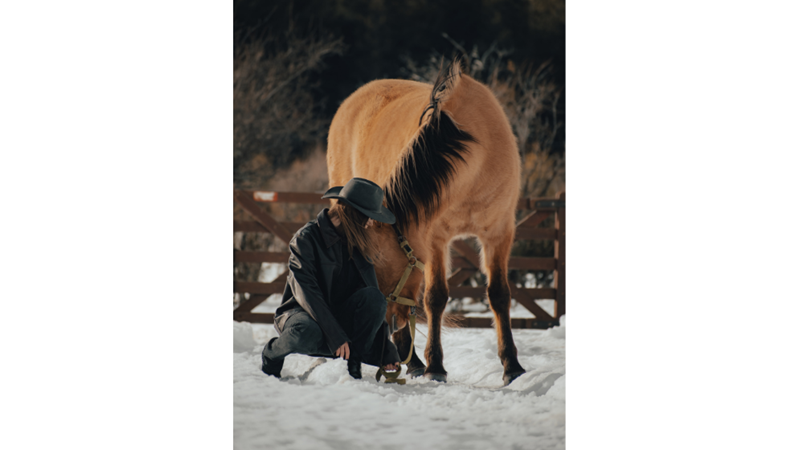 SİYAH SEVERLERE SONBAHARDAN KIŞA GEÇİŞ KOMBİNİ