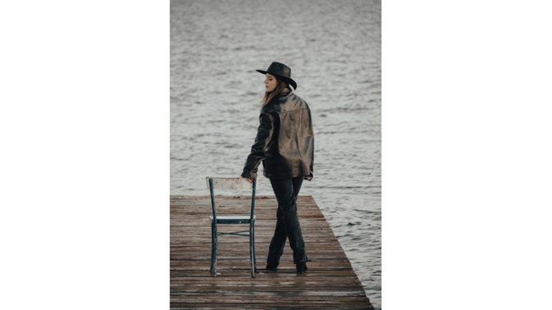 SİYAH SEVERLERE SONBAHARDAN KIŞA GEÇİŞ KOMBİNİ